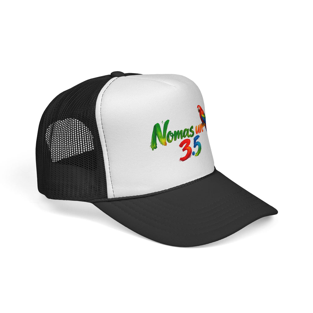 Trucker Cap — 'Nomas un 3.5' Colorful Parrot Beach Hat