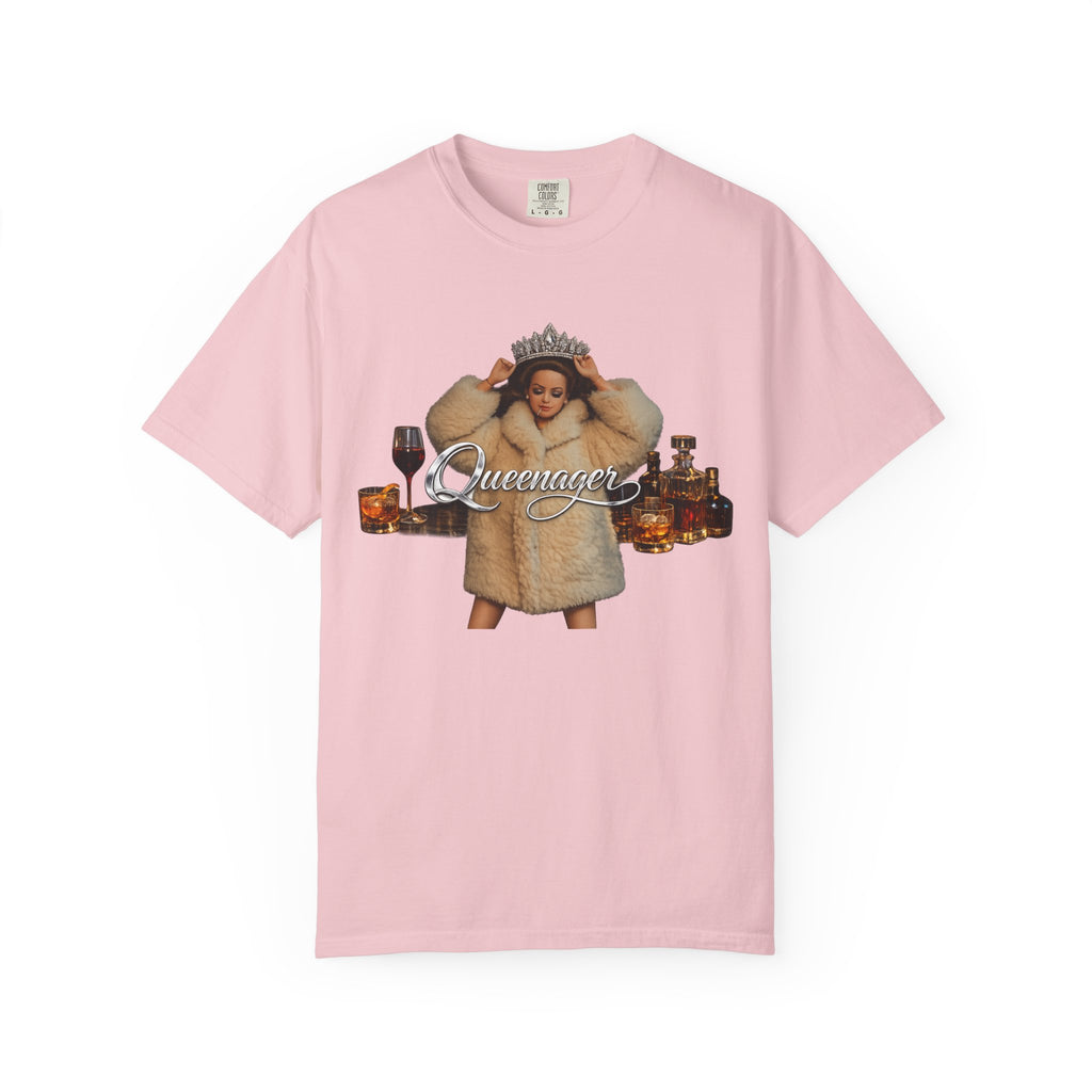 Queenmom Graphic T-Shirt — "Queenie" Crowned Fur Design