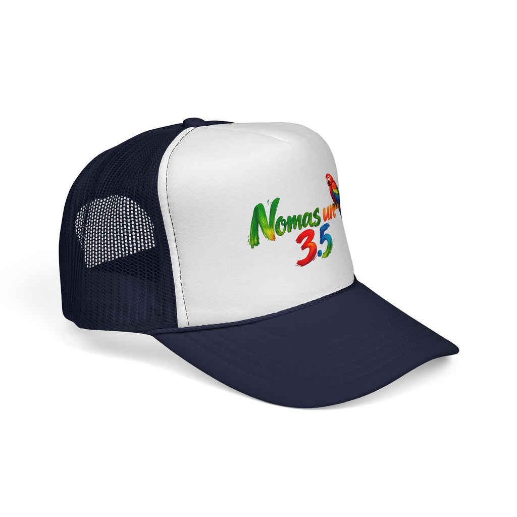 Trucker Cap — 'Nomas un 3.5' Colorful Parrot Beach Hat