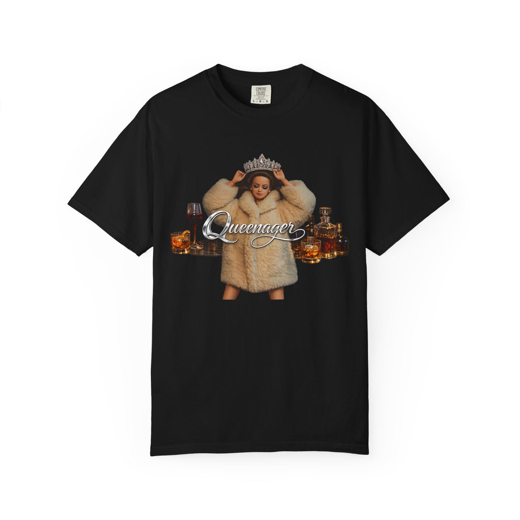Queenmom Graphic T-Shirt — "Queenie" Crowned Fur Design